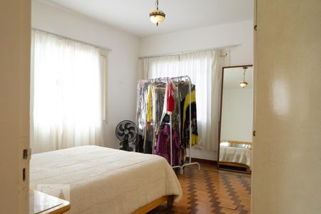 Casa para alugar com 392m², 6 quartos e 5 vagas Casa para alugar com 392m², 6 quartos e 5 vagasQuarto 1