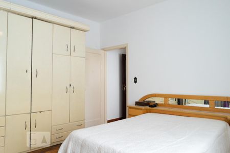 Casa para alugar com 392m², 6 quartos e 5 vagas Casa para alugar com 392m², 6 quartos e 5 vagasQuarto 1