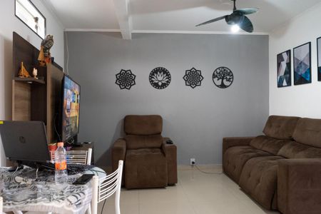 Casa para alugar com 392m², 6 quartos e 5 vagas Casa para alugar com 392m², 6 quartos e 5 vagasSala casa dos fundos