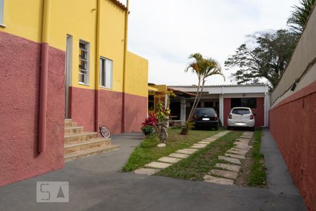 Casa para alugar com 392m², 6 quartos e 5 vagas Casa para alugar com 392m², 6 quartos e 5 vagasQuintal dos fundos