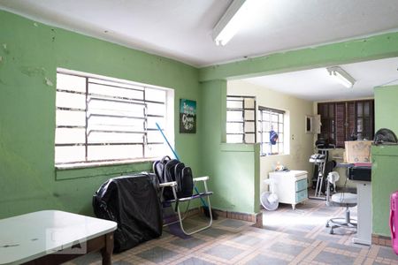 Casa para alugar com 392m², 6 quartos e 5 vagas Casa para alugar com 392m², 6 quartos e 5 vagasQuarto porão