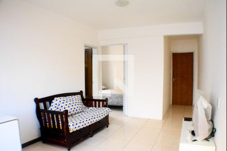 Sala de apartamento para alugar com 1 quarto, 36m² em Costa Azul, Salvador