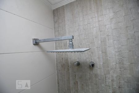 Casa para alugar com 200m², 3 quartos e 1 vaga Casa para alugar com 200m², 3 quartos e 1 vagaChuveiro