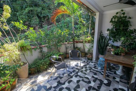 Casa para alugar com 200m², 3 quartos e 1 vaga Casa para alugar com 200m², 3 quartos e 1 vagaÁrea Externa