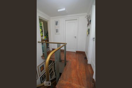 Casa para alugar com 200m², 3 quartos e 1 vaga Casa para alugar com 200m², 3 quartos e 1 vagaCorredor