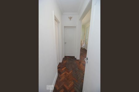 Casa para alugar com 200m², 3 quartos e 1 vaga Casa para alugar com 200m², 3 quartos e 1 vagaCorredor