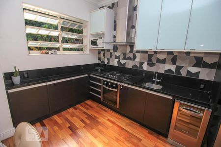 Casa para alugar com 200m², 3 quartos e 1 vaga Casa para alugar com 200m², 3 quartos e 1 vagaCozinha - Armários