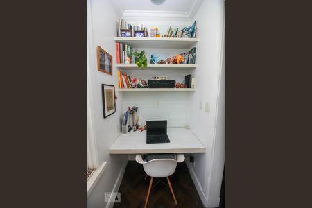 Casa para alugar com 200m², 3 quartos e 1 vaga Casa para alugar com 200m², 3 quartos e 1 vagaEscritório