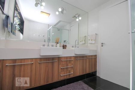 Casa para alugar com 200m², 3 quartos e 1 vaga Casa para alugar com 200m², 3 quartos e 1 vagaBanheiro 1