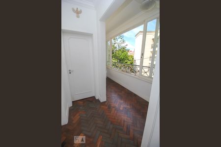 Casa para alugar com 200m², 3 quartos e 1 vaga Casa para alugar com 200m², 3 quartos e 1 vagaCorredor