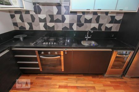 Casa para alugar com 200m², 3 quartos e 1 vaga Casa para alugar com 200m², 3 quartos e 1 vagaCozinha - Armários