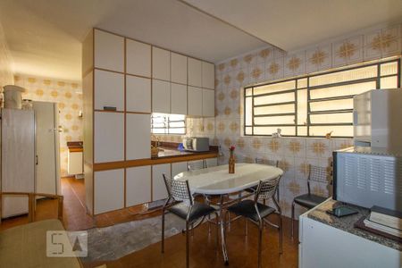 Casa à venda com 209m², 3 quartos e 2 vagasCozinha