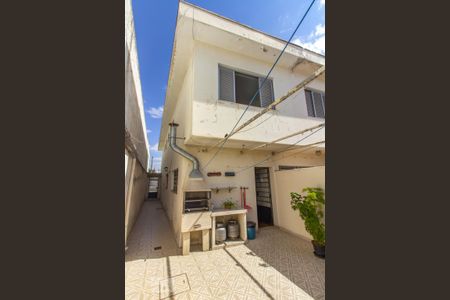 Casa à venda com 209m², 3 quartos e 2 vagasQuintal 