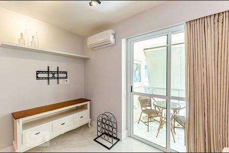 Sala de apartamento à venda com 1 quarto, 50m² em Icaraí, Niterói