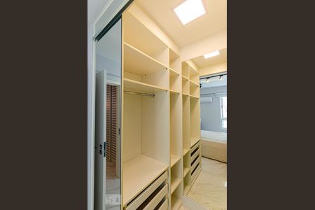 Closet  de apartamento à venda com 1 quarto, 50m² em Icaraí, Niterói