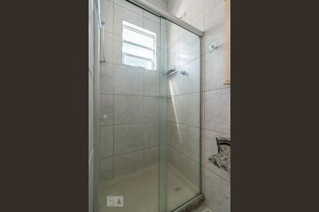 Apartamento para alugar com 80m², 3 quartos e sem vagaBanheiro da Suíte - Box de vidro