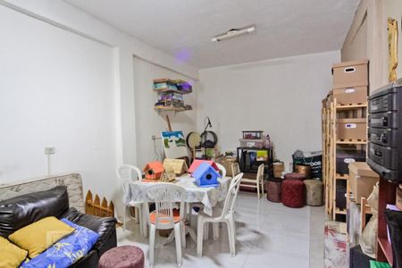 Casa à venda com 85m², 2 quartos e 1 vagaEdícula