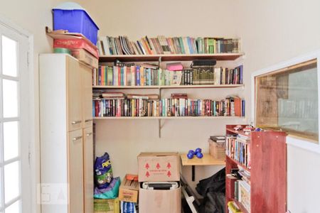 Casa à venda com 85m², 2 quartos e 1 vagaEdícula