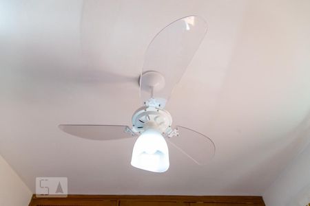 Casa à venda com 300m², 4 quartos e 2 vagasQuarto 2 - Ventilador