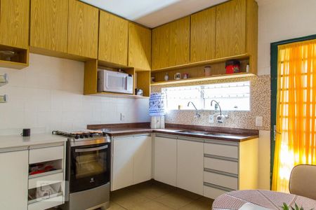 Casa à venda com 300m², 4 quartos e 2 vagasCozinha