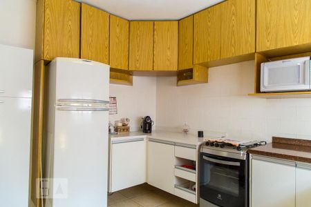 Casa à venda com 300m², 4 quartos e 2 vagasCozinha