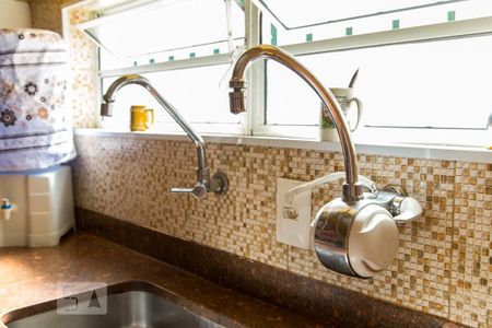 Casa à venda com 300m², 4 quartos e 2 vagasCozinha - Torneira