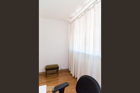 Casa à venda com 300m², 4 quartos e 2 vagasSuíte