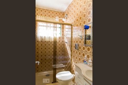 Casa à venda com 300m², 4 quartos e 2 vagasBanheiro da suíte