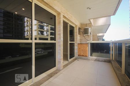 Varanda de apartamento para alugar com 1 quarto, 60m² em Barra da Tijuca, Rio de Janeiro