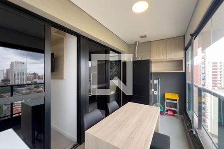 Apartamento para alugar com 38m², 1 quarto e 1 vaga Apartamento para alugar com 38m², 1 quarto e 1 vagaVaranda