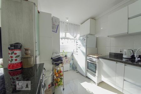 Apartamento à venda com 47m², 1 quarto e sem vagaCozinha e Área de Serviço