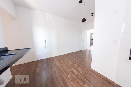 Sala/Cozinha de apartamento para alugar com 1 quarto, 38m² em Vila Paiva, São Paulo