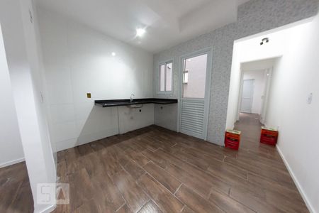 Sala/Cozinha de apartamento para alugar com 1 quarto, 45m² em Vila Paiva, São Paulo