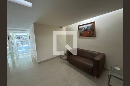 Apartamento à venda com 170m², 3 quartos e 2 vagasÁrea comum - Hall de entrada