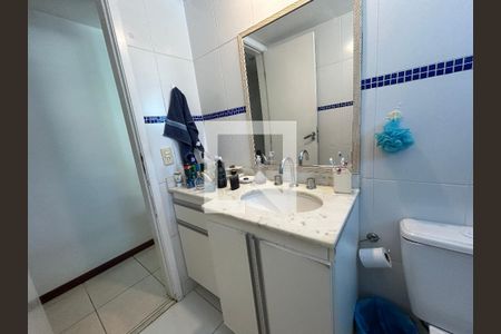Apartamento à venda com 170m², 3 quartos e 2 vagasBanheiro 1