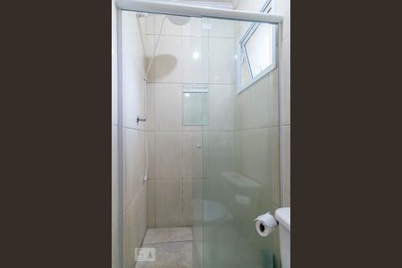 Banheiro da Suíte de apartamento para alugar com 2 quartos, 53m² em Vila Progresso, Santo André