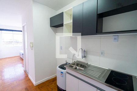 Cozinha e Área de Serviço de kitnet/studio para alugar com 1 quarto, 22m² em Parque Jabaquara, São Paulo