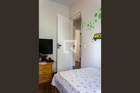 Apartamento à venda com 115m², 4 quartos e 2 vagasQuarto 2