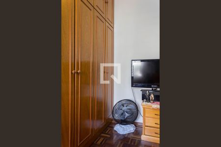 Apartamento à venda com 115m², 4 quartos e 2 vagasQuarto 2