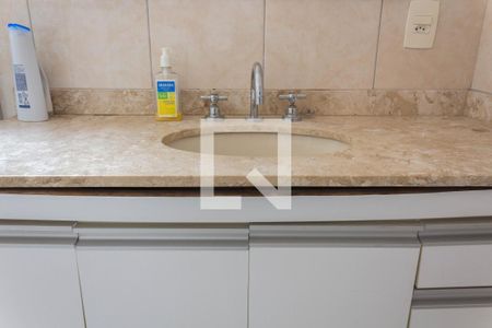 Apartamento à venda com 115m², 4 quartos e 2 vagasBanheiro da Suíte 1