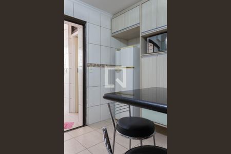 Apartamento à venda com 115m², 4 quartos e 2 vagasCozinha