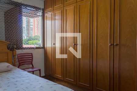 Apartamento à venda com 115m², 4 quartos e 2 vagasQuarto 2