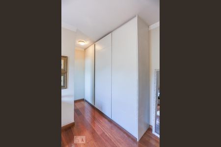 Casa à venda com 258m², 3 quartos e 2 vagasSuite 2