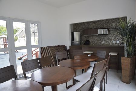 Apartamento para alugar com 48m², 2 quartos e 1 vagaÁrea comum - Salão de festas