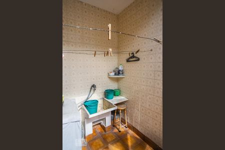 Casa à venda com 340m², 4 quartos e 4 vagas Casa à venda com 340m², 4 quartos e 4 vagasÁrea de Serviço