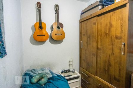 Casa à venda com 340m², 4 quartos e 4 vagas Casa à venda com 340m², 4 quartos e 4 vagasQuarto 1