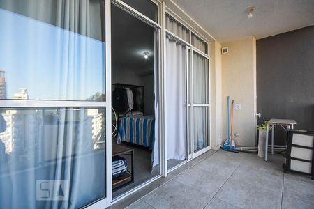 Varanda de kitnet/studio para alugar com 1 quarto, 35m² em Real Parque, São Paulo