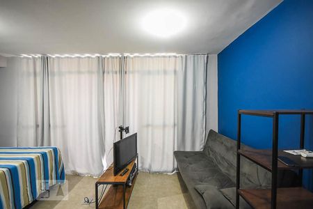Sala de kitnet/studio para alugar com 1 quarto, 35m² em Real Parque, São Paulo