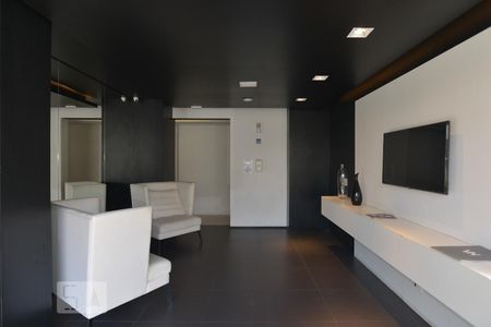 Studio para alugar com 30m², 1 quarto e 1 vaga Studio para alugar com 30m², 1 quarto e 1 vagaEntrada