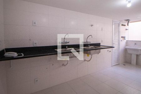 Apartamento à venda com 355m², 4 quartos e 2 vagasCozinha